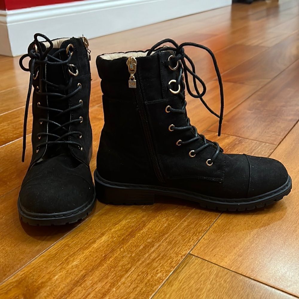 Stuart Weitzman Black faux Suede Combat Boots - Luge Lexy size‎ 3